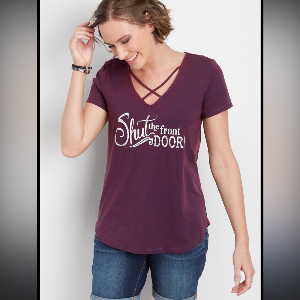 Maurice’s shut the front door lattice neck graphic tee size XS